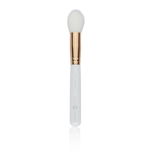 F28 Highlight Makeup Brush